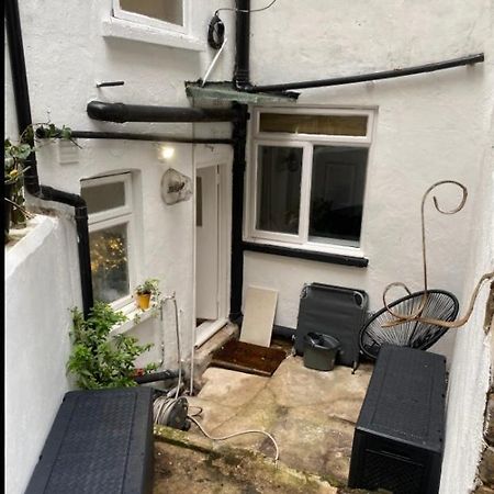 Central Private Double Bedroom In A 2Bedroom Apartment, Connected Via Underground, Overground And Many Bus Routes Londres Extérieur photo